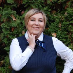 Elżbieta Rakoczy Ekspert w dziedzinie zarządzania szkołami publicznymi oraz niepublicznymi